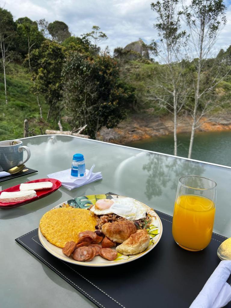 Cabana Privada Sin Prisa "Not Rush" Preciosa! Con Jacuzzi, Vista Y Acceso Directo Al Embalse, Vista A La Piedra , Deporte Acuatico Paddle Board And Breakfast Incluidos ! Imperdible Guatapé Esterno foto